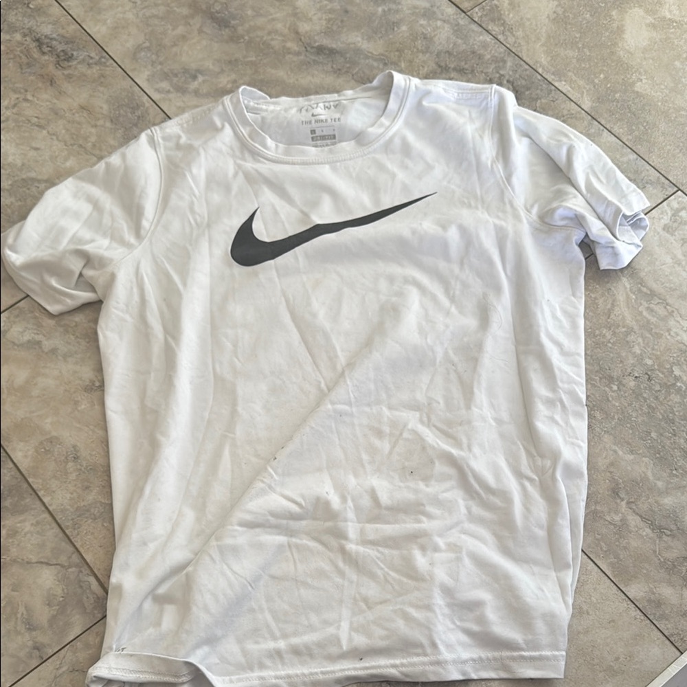 🔥Nike White Short Sleeve Tees Classic Design
